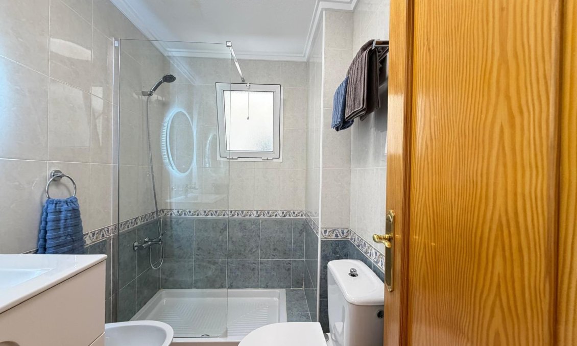 Revente - Appartement -
Torrevieja - PARQUE DE LAS NACIONES