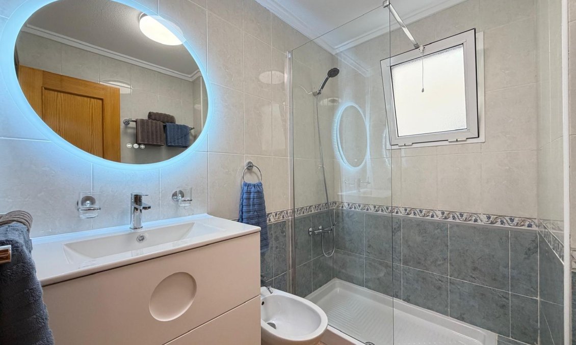 Revente - Appartement -
Torrevieja - PARQUE DE LAS NACIONES