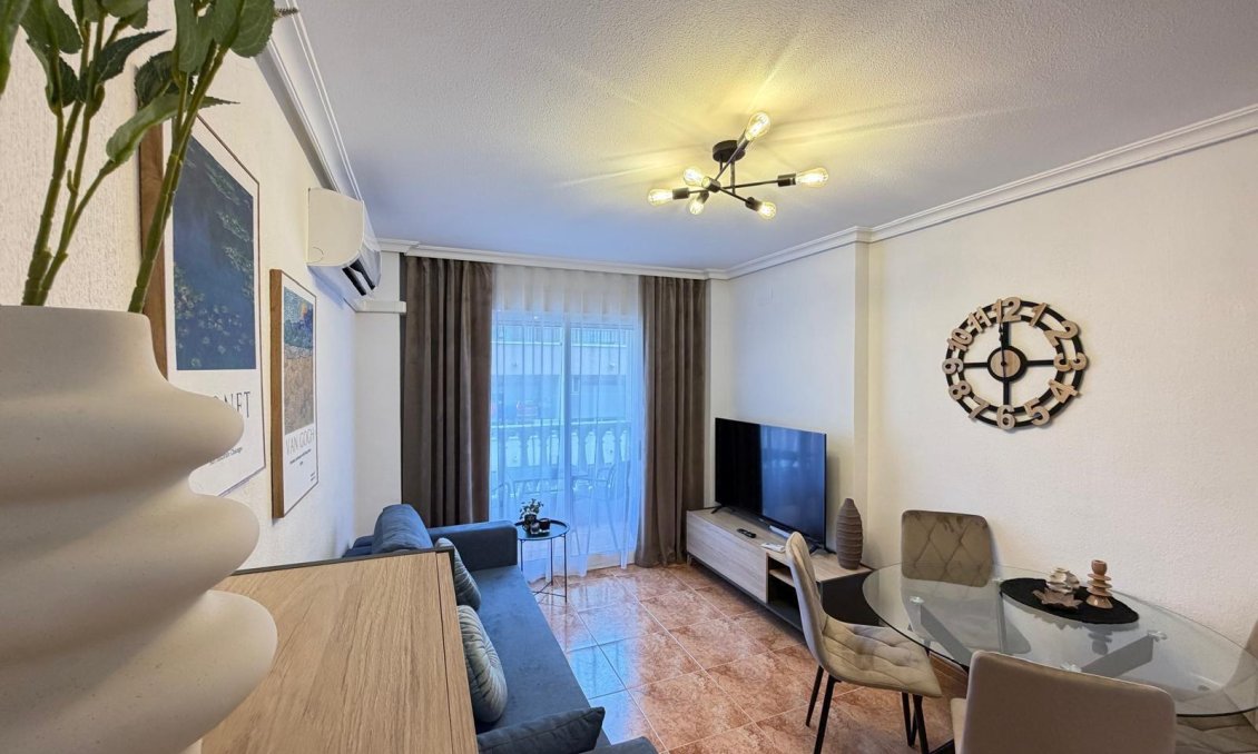 Revente - Appartement -
Torrevieja - PARQUE DE LAS NACIONES