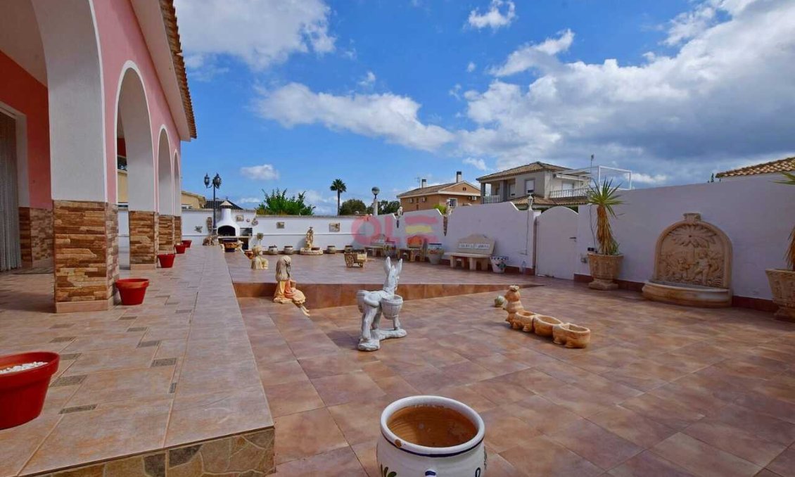 Használt Ingatlanok - Villa -
Cabo Roig - Costa Blanca