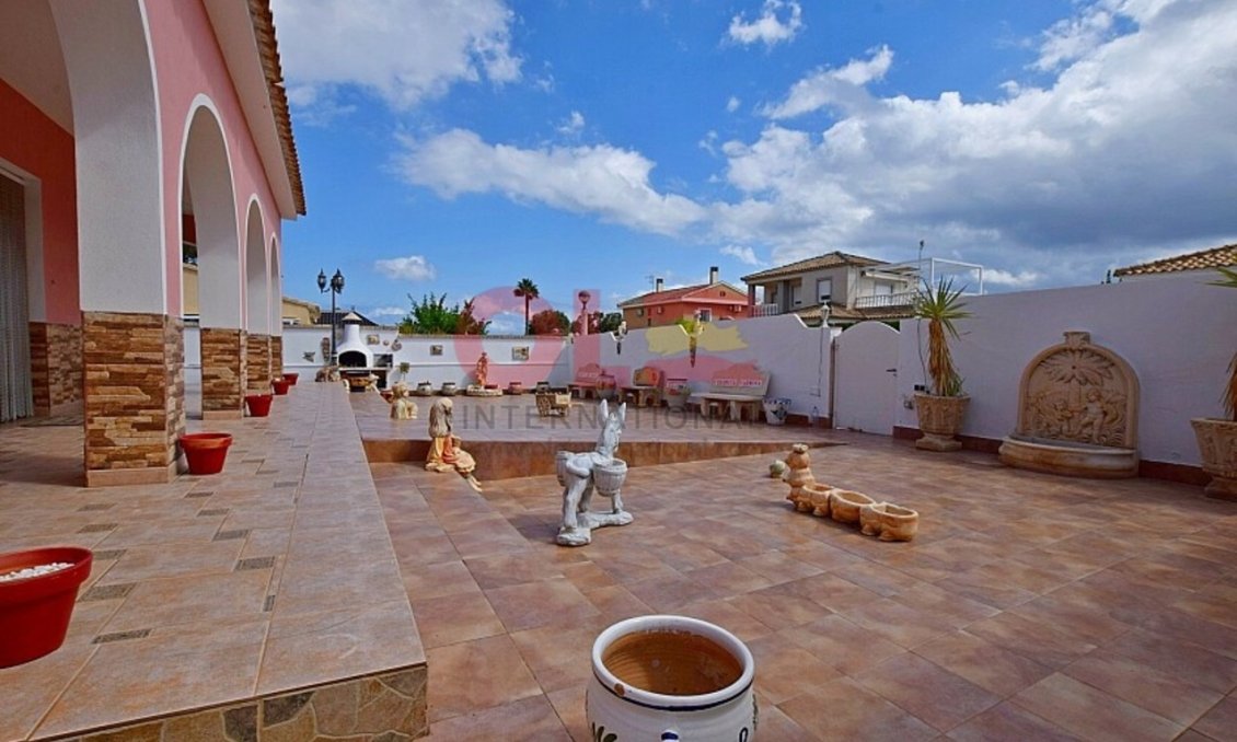 Használt Ingatlanok - Villa -
Cabo Roig - Costa Blanca