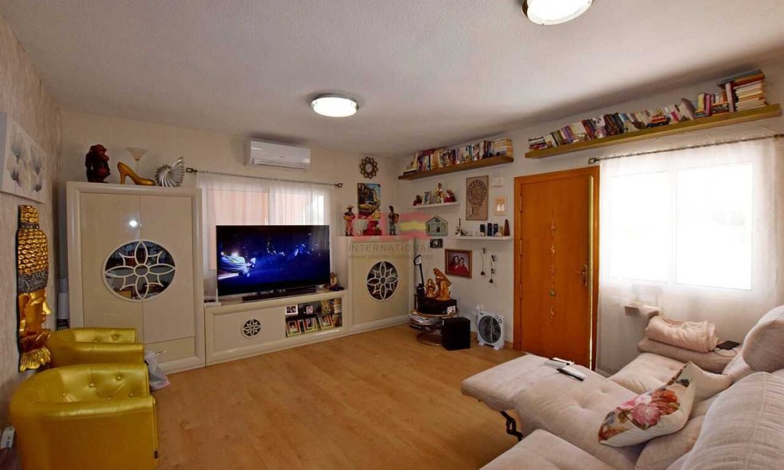 Használt Ingatlanok - Villa -
Cabo Roig - Costa Blanca