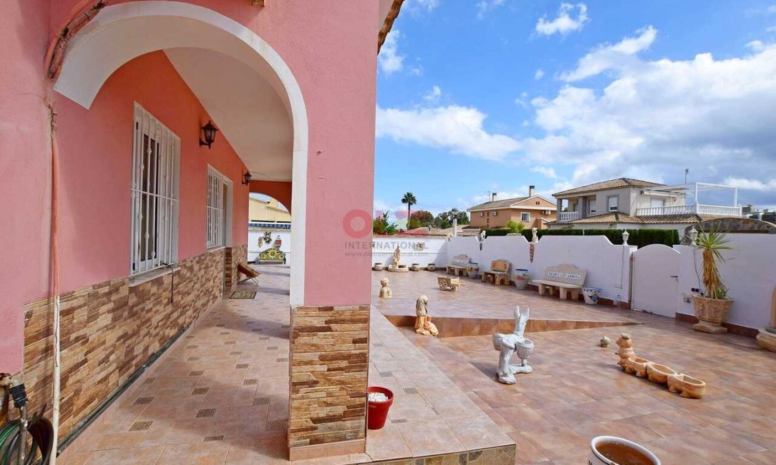 Használt Ingatlanok - Villa -
Cabo Roig - Costa Blanca