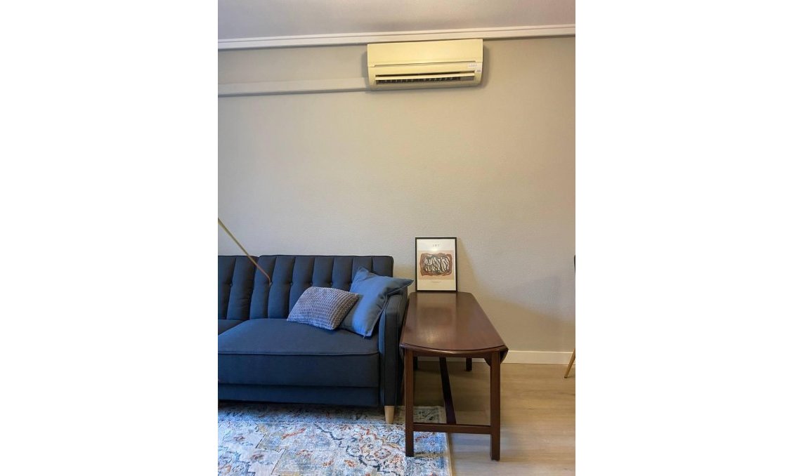 Revânzare - Apartament -
Torrevieja - Playa del Cura