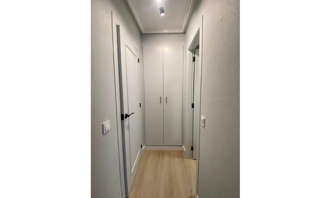 Revânzare - Apartament -
Torrevieja - Playa del Cura