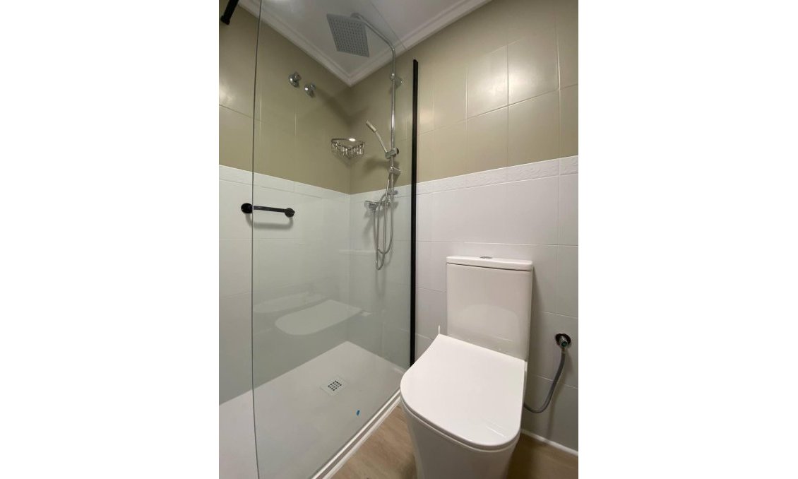 Revânzare - Apartament -
Torrevieja - Playa del Cura