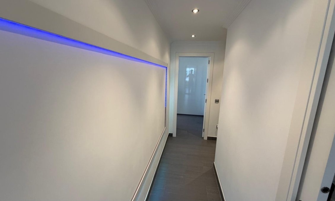 Használt Ingatlanok - Apartman -
Torrevieja - Acequion