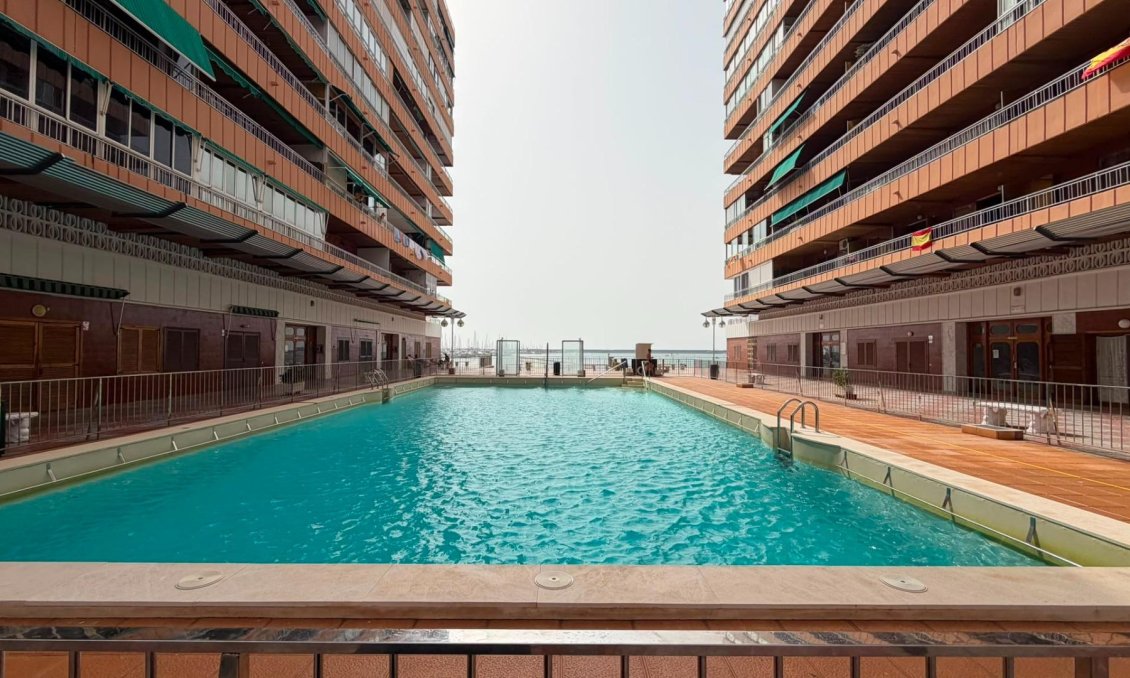 Használt Ingatlanok - Apartman -
Torrevieja - Acequion