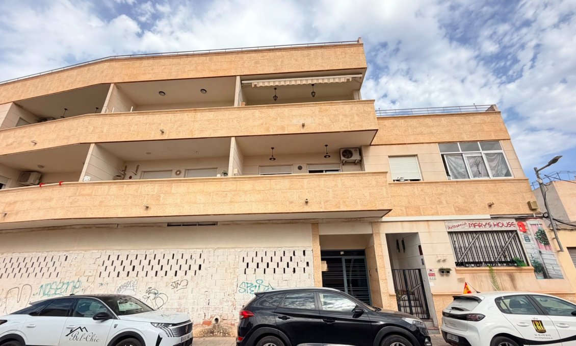 Segunda mano - Apartamento -
Los Montesinos - Costa Blanca
