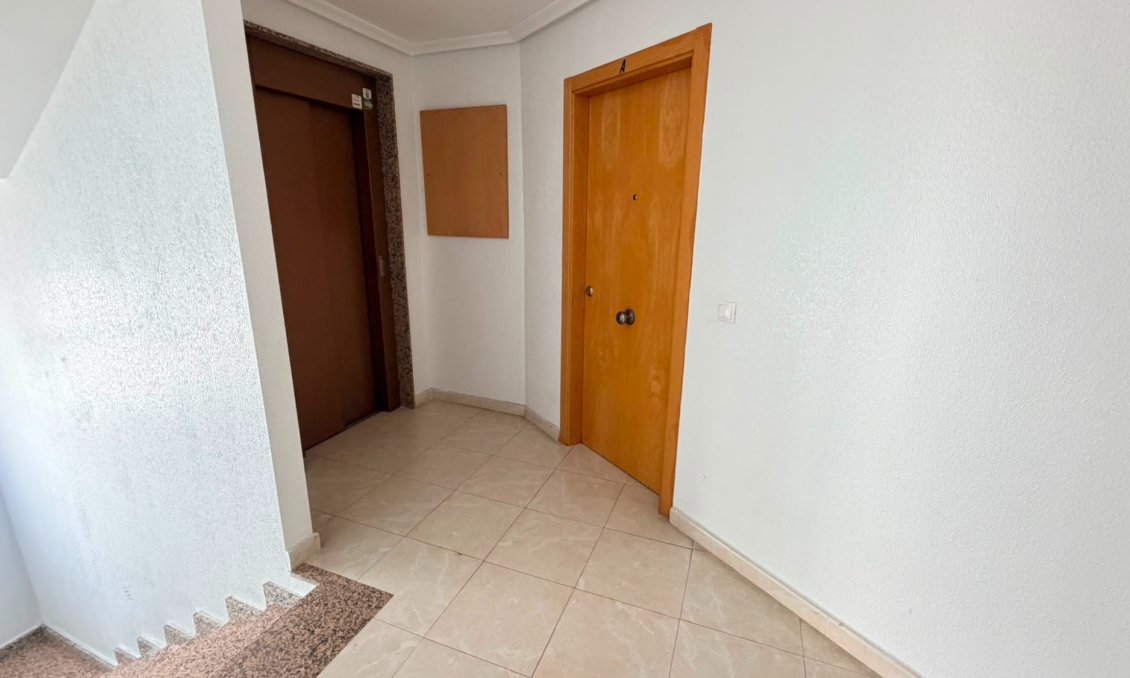 Segunda mano - Apartamento -
Los Montesinos - Costa Blanca