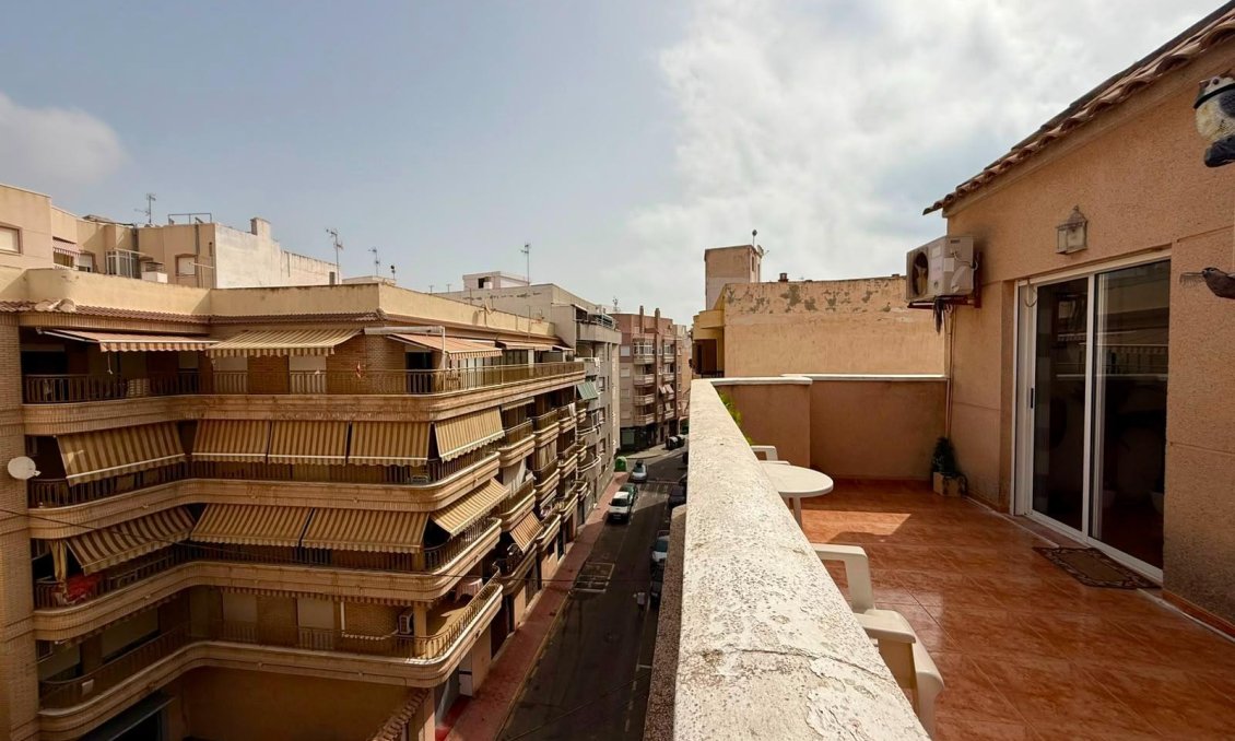 Segunda mano - Ático -
Torrevieja - Playa del Cura