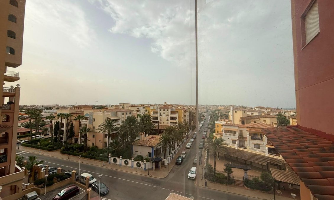 Segunda mano - Apartamento -
Torrevieja - Playa de los Locos
