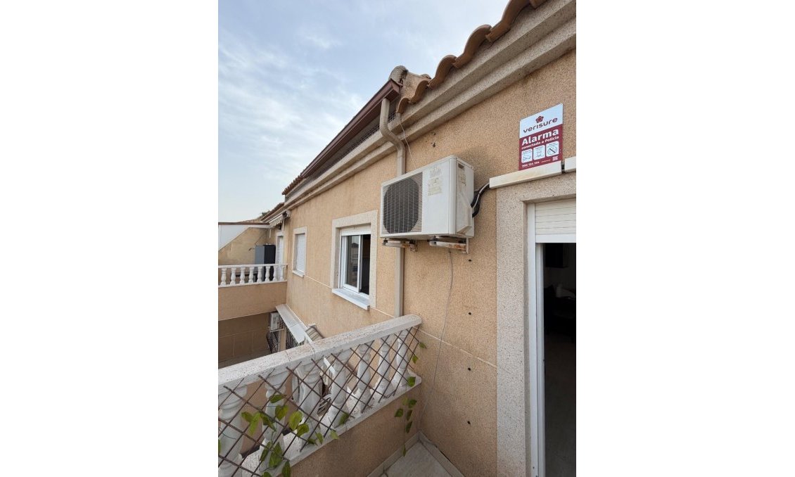 Segunda mano - Apartamento -
Torrevieja - Centro