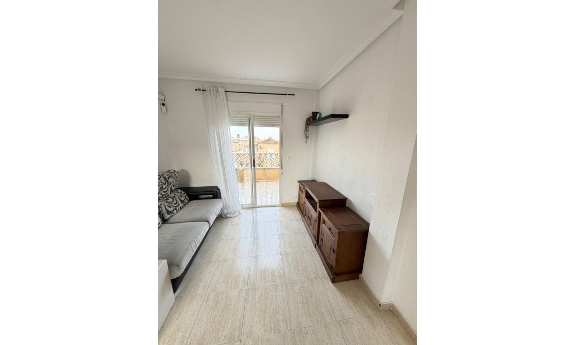 Segunda mano - Apartamento -
Torrevieja - Centro