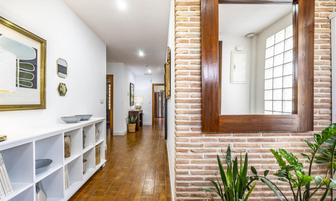 Segunda mano - Villa -
Beniel - Inland