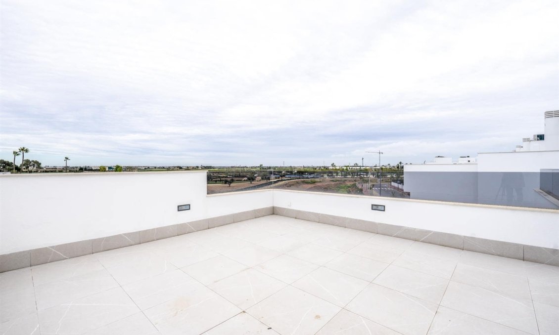 Segunda mano - Villa -
Santa Rosalia Resort - Inland