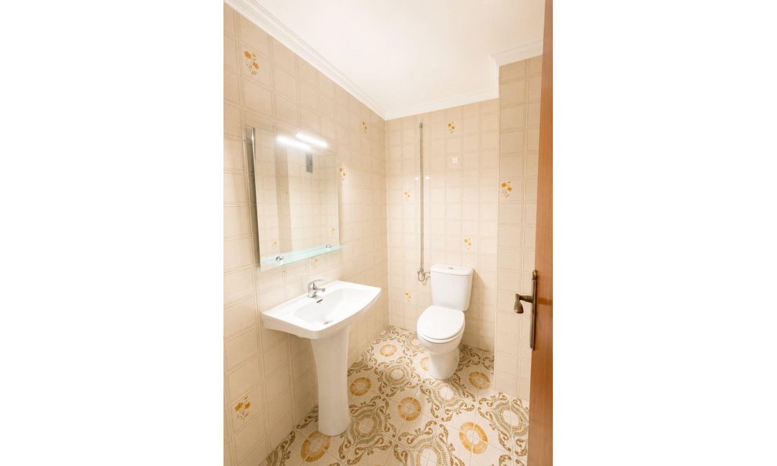 Segunda mano - Apartamento -
Torrevieja - Playa del Cura