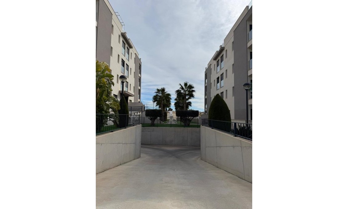 Segunda mano - Apartamento -
Villamartin - Costa Blanca