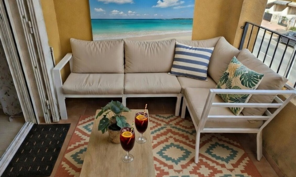 Wiederverkauf - Wohnung -
Daya Nueva - Costa Blanca