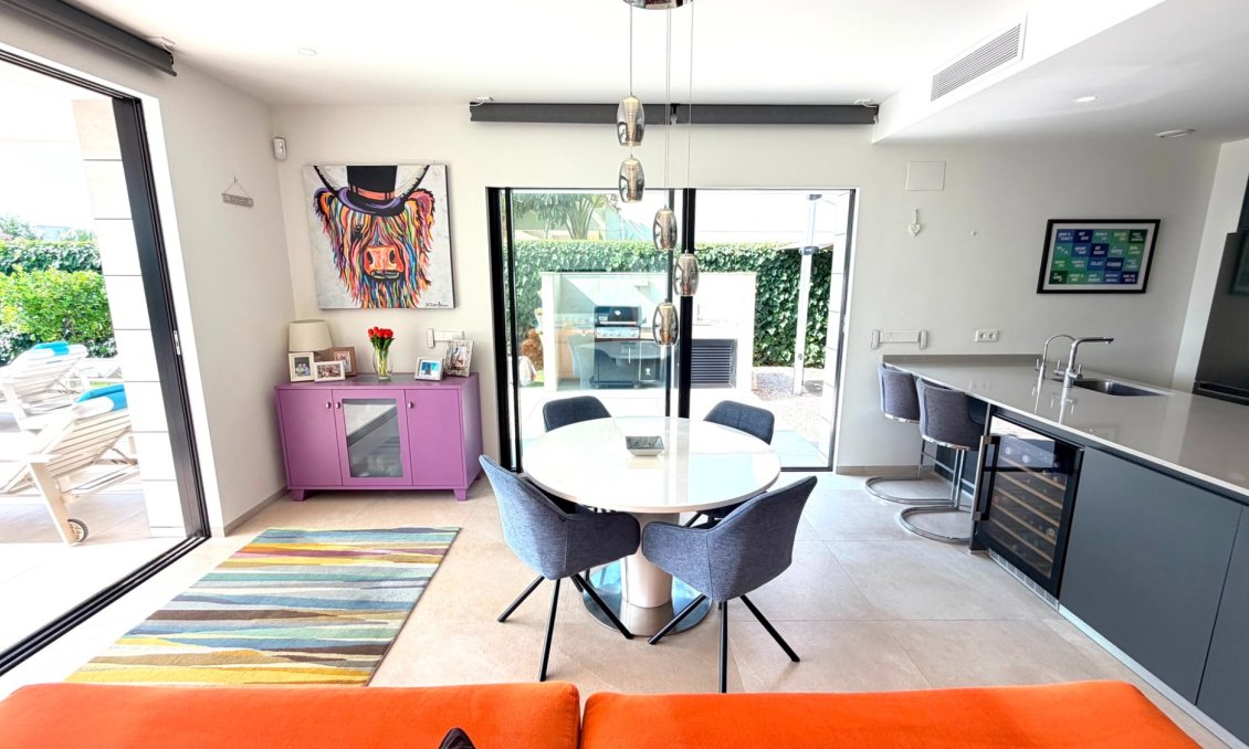 Wiederverkauf - Villa -
Los Montesinos - Costa Blanca