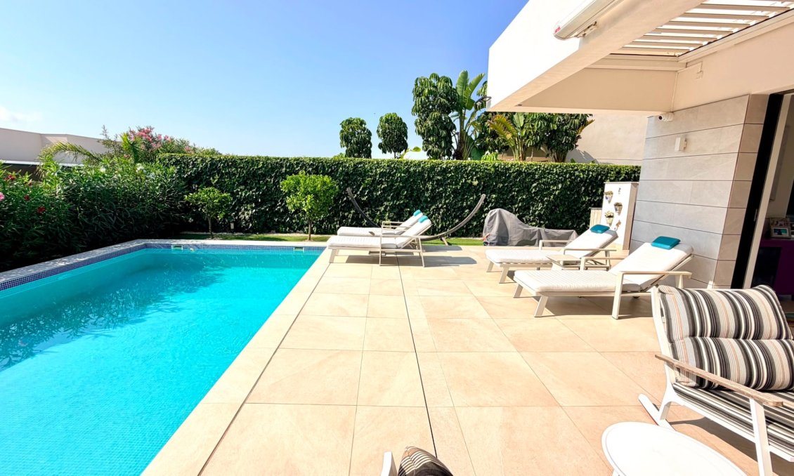 Wiederverkauf - Villa -
Los Montesinos - Costa Blanca