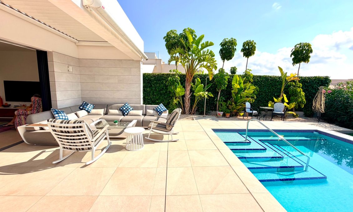Wiederverkauf - Villa -
Los Montesinos - Costa Blanca