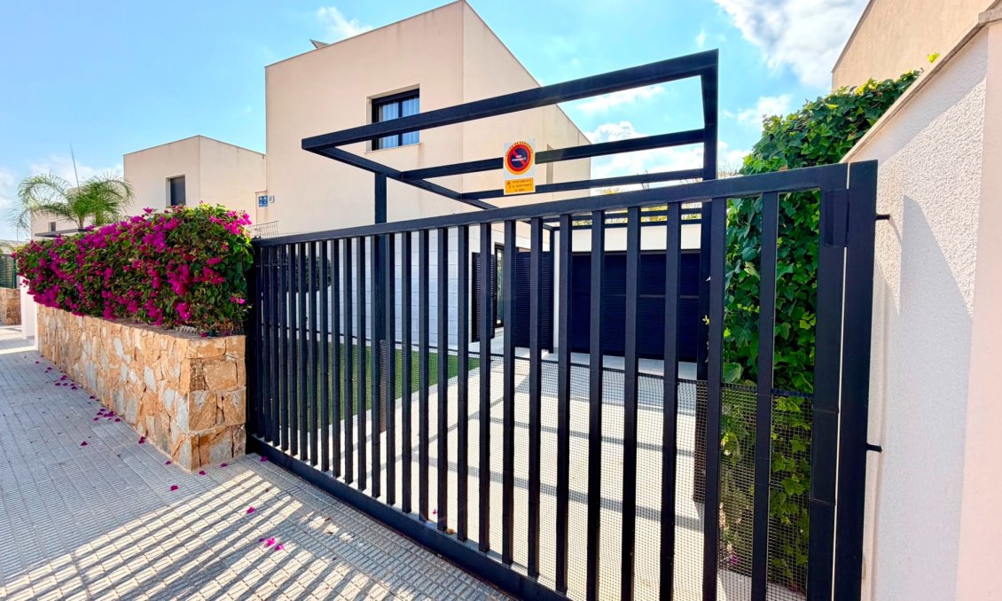 Wiederverkauf - Villa -
Los Montesinos - Costa Blanca