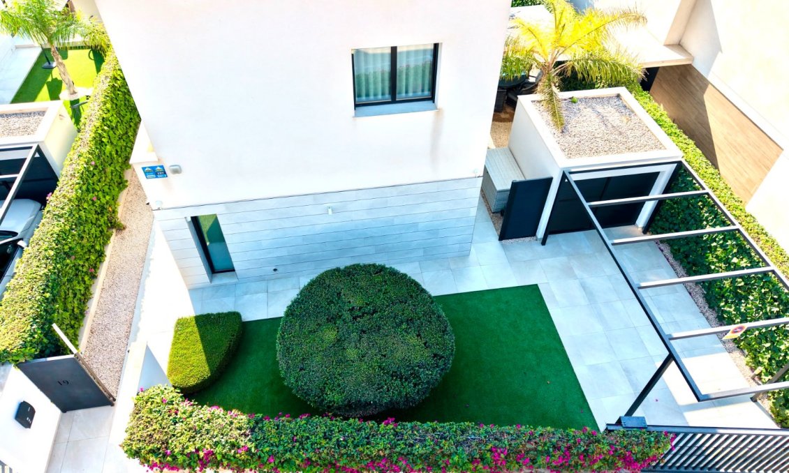 Wiederverkauf - Villa -
Los Montesinos - Costa Blanca