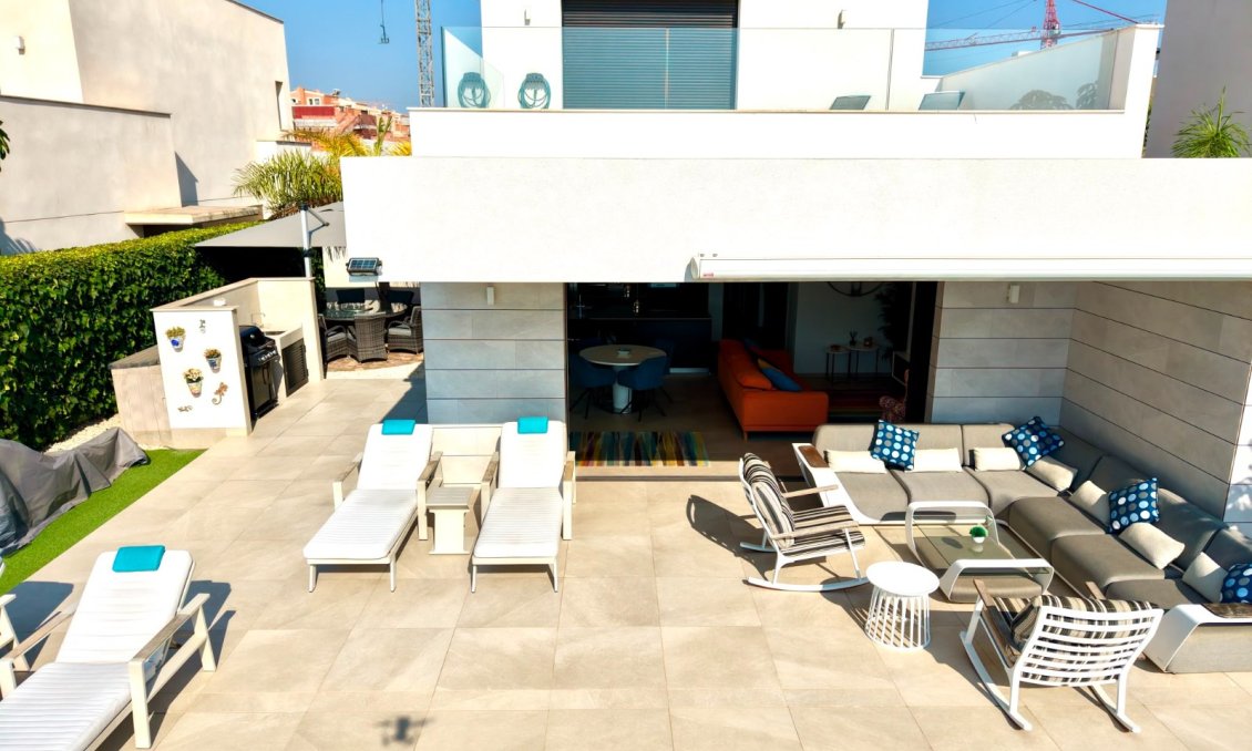 Wiederverkauf - Villa -
Los Montesinos - Costa Blanca