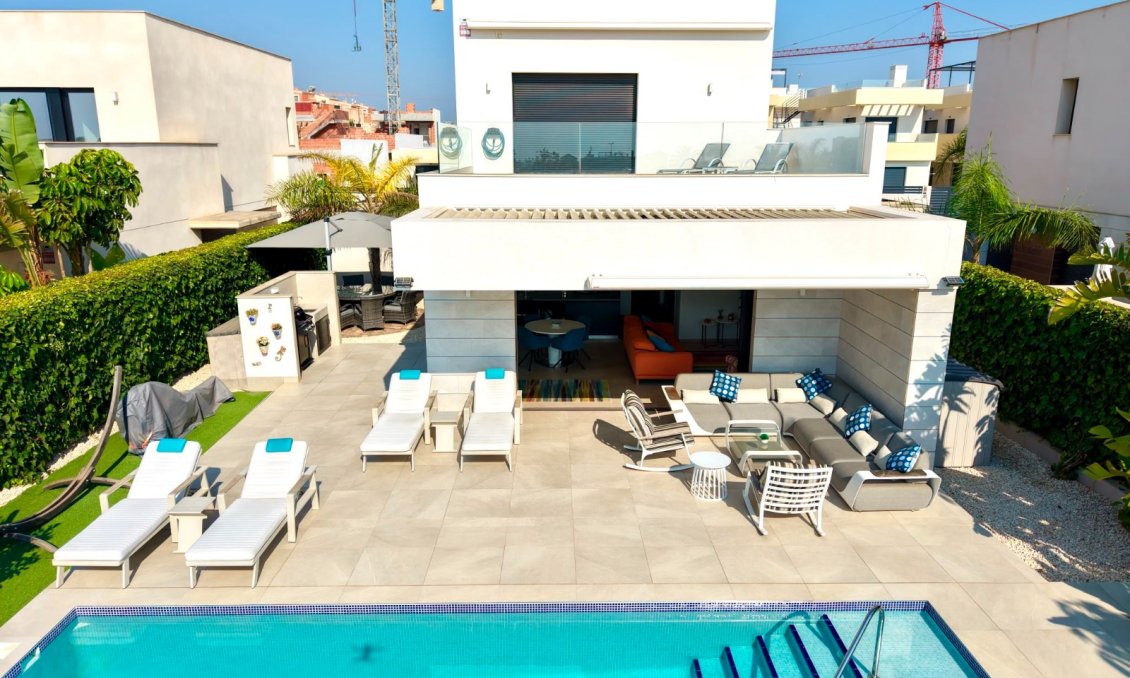 Wiederverkauf - Villa -
Los Montesinos - Costa Blanca