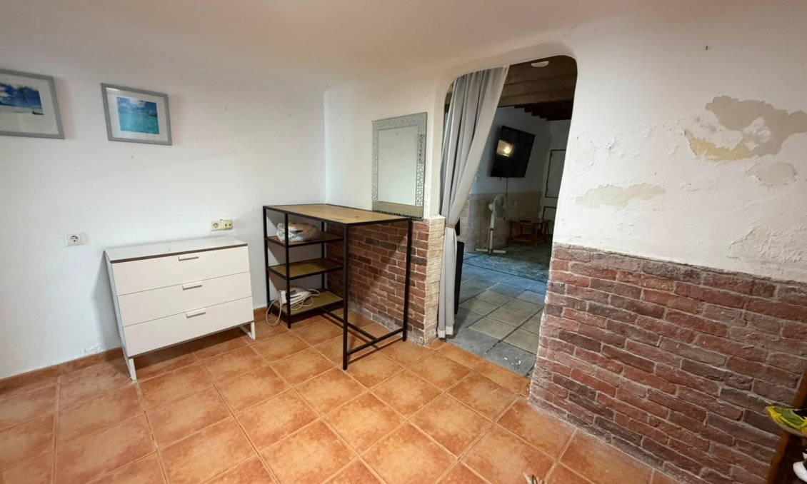 Wiederverkauf - Villa -
Orihuela - Inland