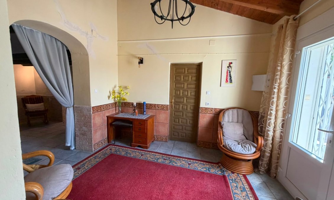 Wiederverkauf - Villa -
Orihuela - Inland