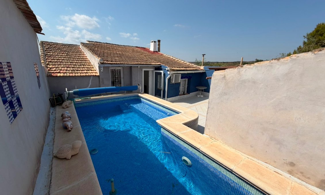 Wiederverkauf - Villa -
Orihuela - Inland