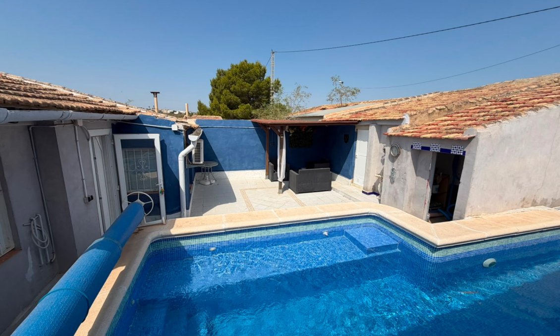 Wiederverkauf - Villa -
Orihuela - Inland