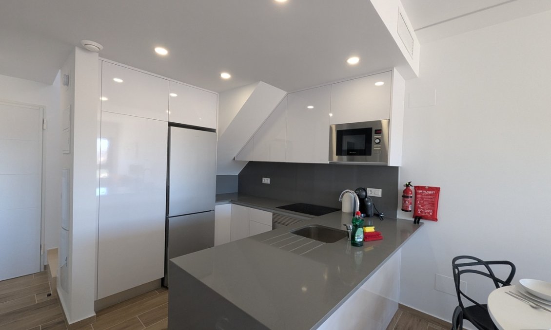 Revente - Attique -
Villamartin - Costa Blanca