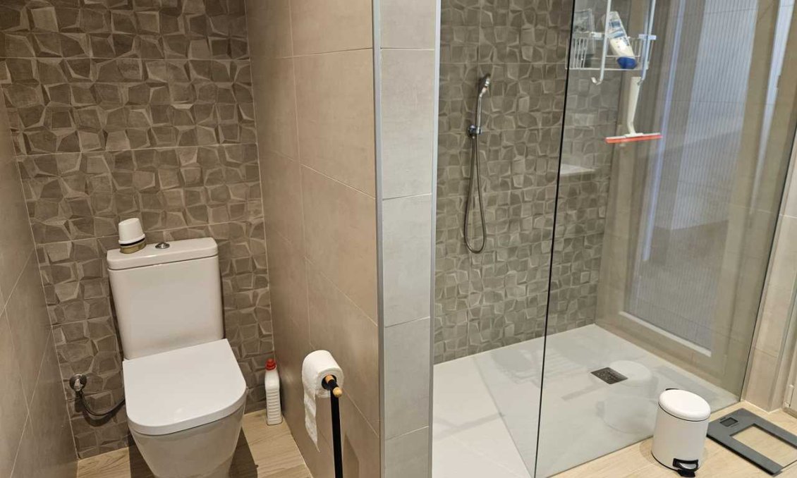 Wiederverkauf - Villa -
Torrevieja - Costa Blanca