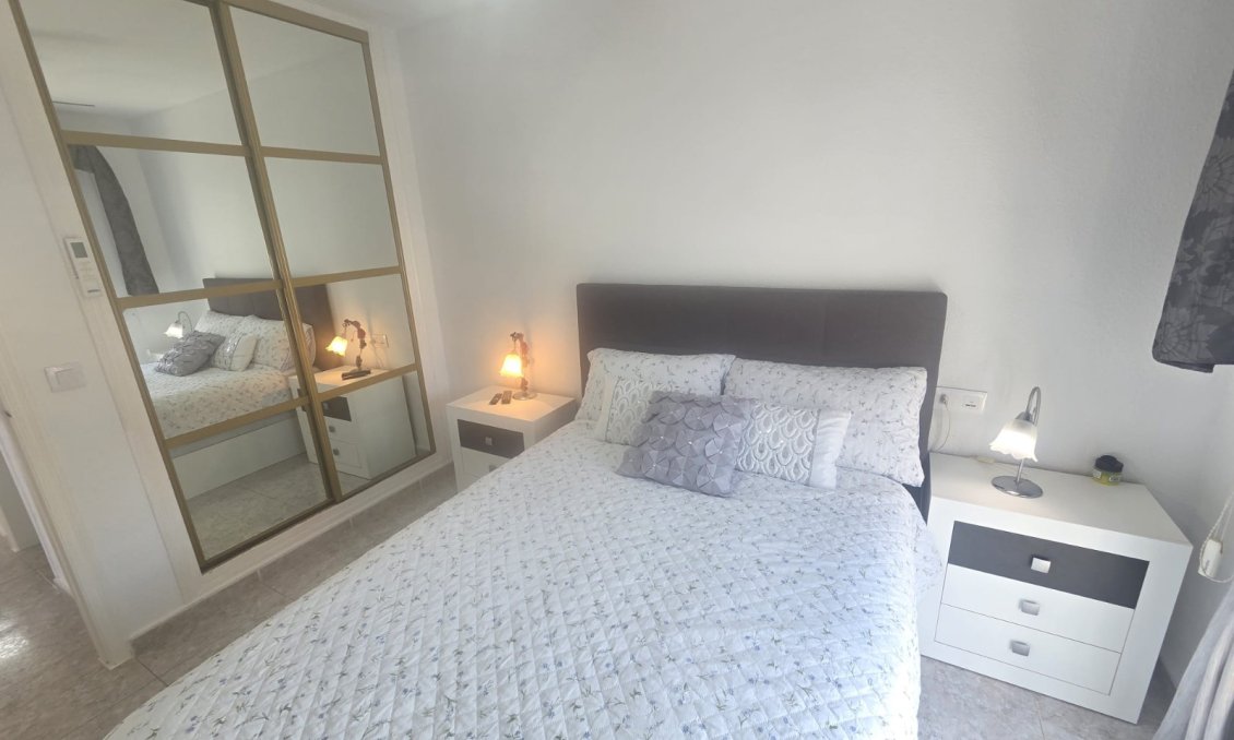 Segunda mano - Apartamento -
Villamartin - Costa Blanca