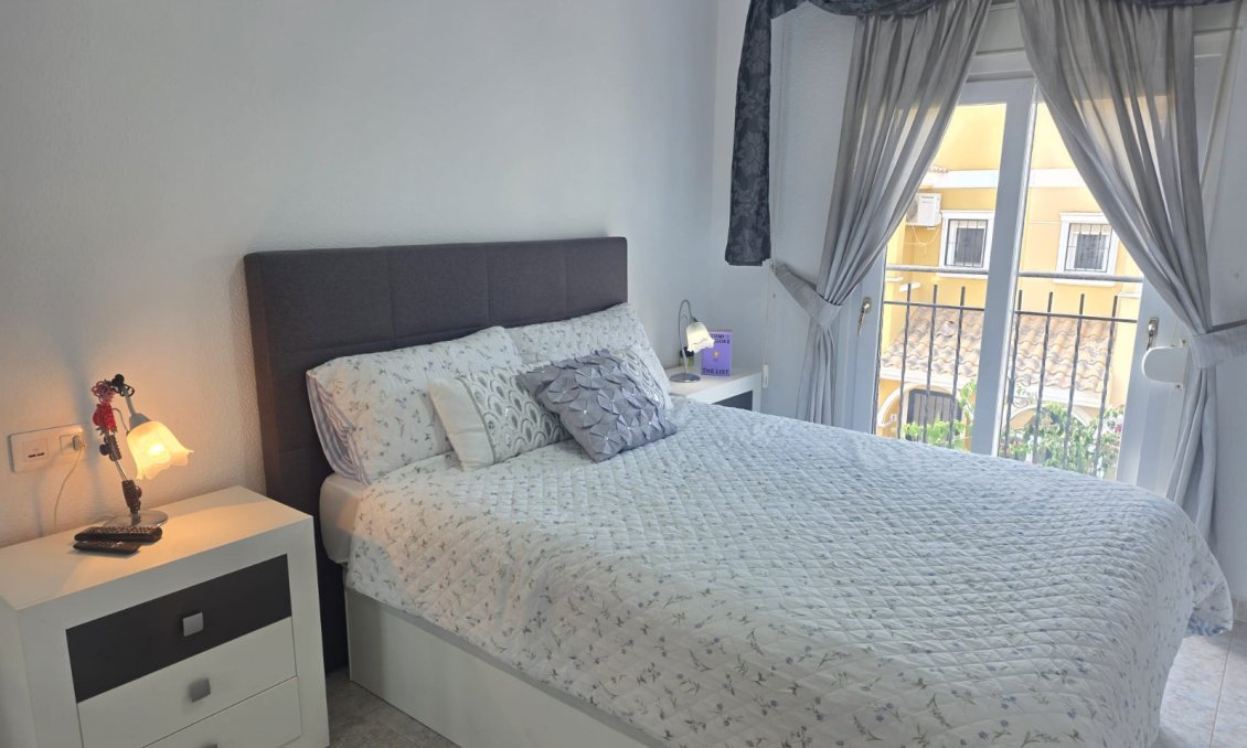 Segunda mano - Apartamento -
Villamartin - Costa Blanca