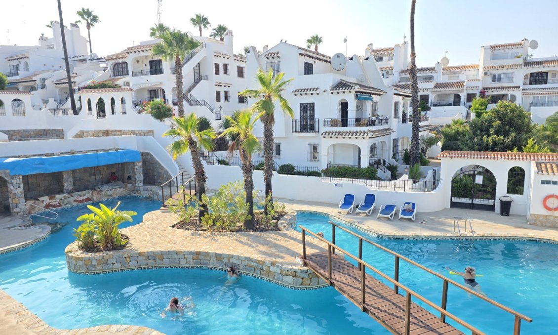 Segunda mano - Apartamento -
Villamartin - Costa Blanca