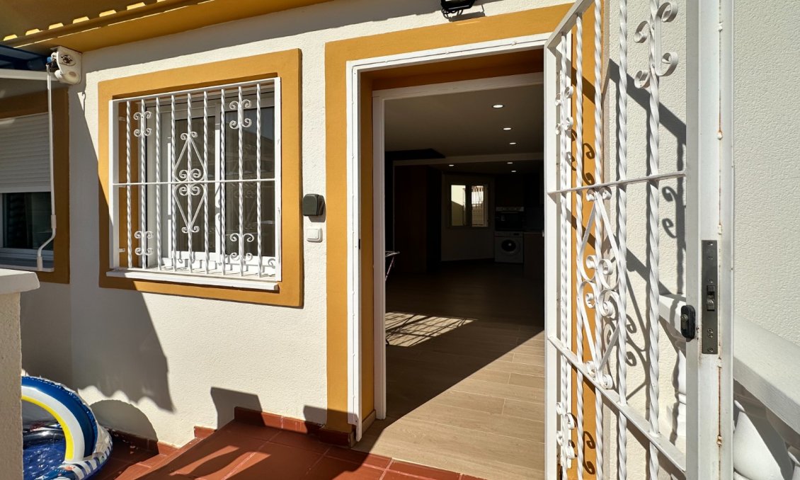 Wiederverkauf - Wohnung -
Orihuela Costa - Costa Blanca
