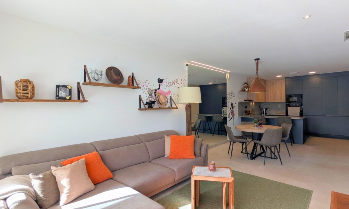Wiederverkauf - Wohnung -
Lo Crispin - Inland