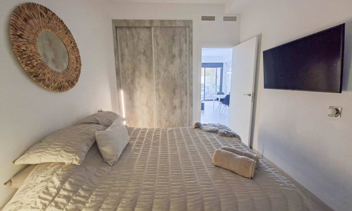 Wiederverkauf - Villa -
Villamartin - Costa Blanca