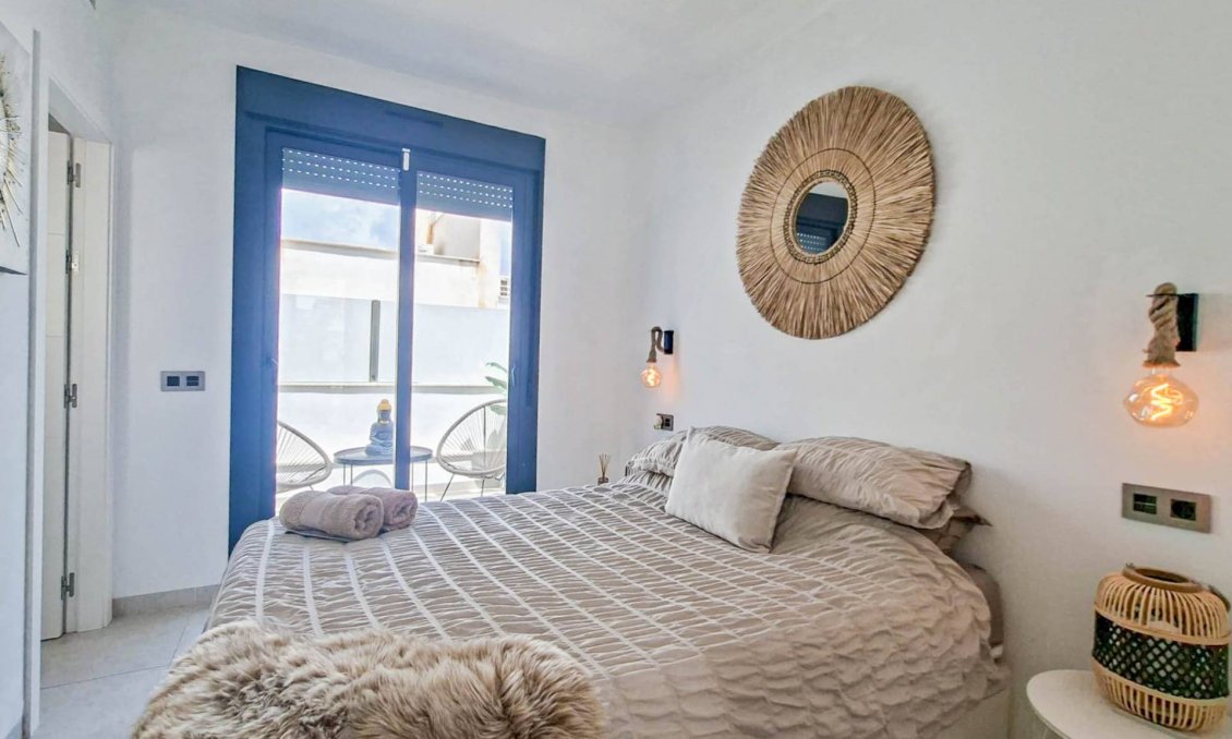 Wiederverkauf - Villa -
Villamartin - Costa Blanca