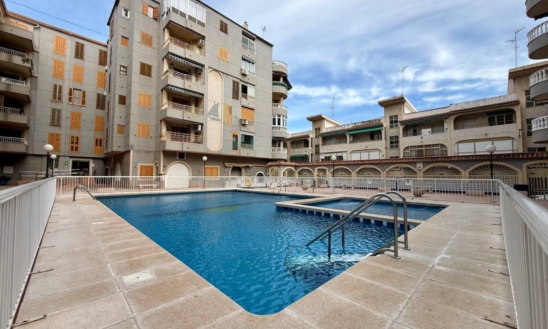 Revente - Appartement -
Torrevieja - Acequion