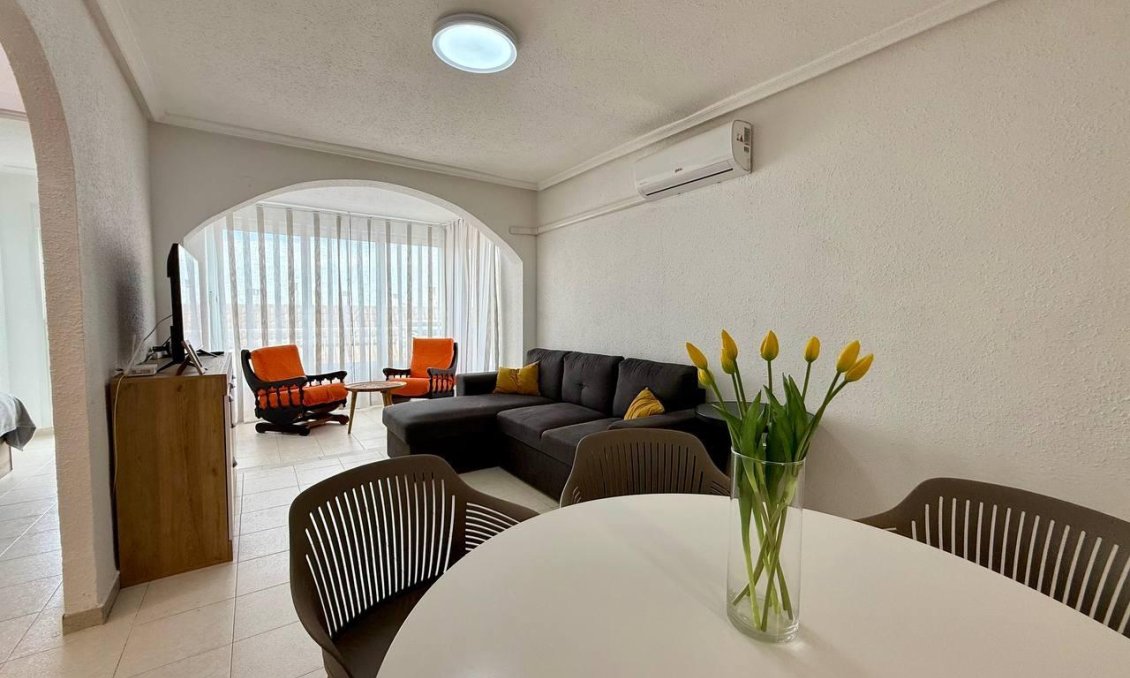 Revente - Appartement -
Torrevieja - Acequion