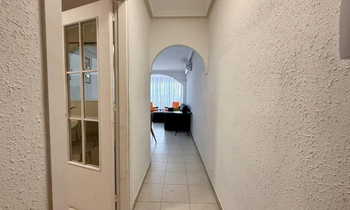 Revente - Appartement -
Torrevieja - Acequion