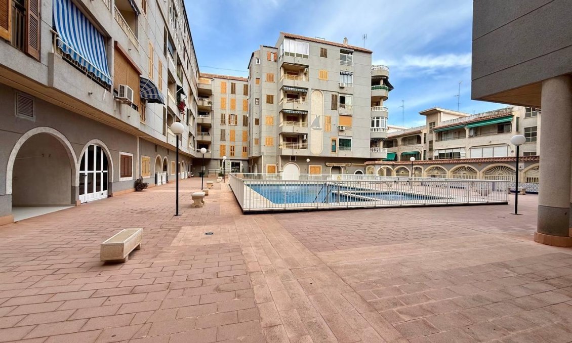 Revente - Appartement -
Torrevieja - Acequion
