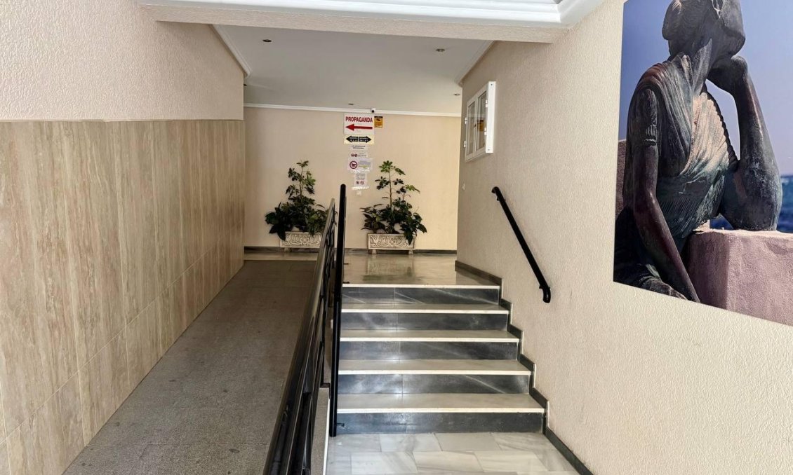 Revente - Appartement -
Torrevieja - Acequion