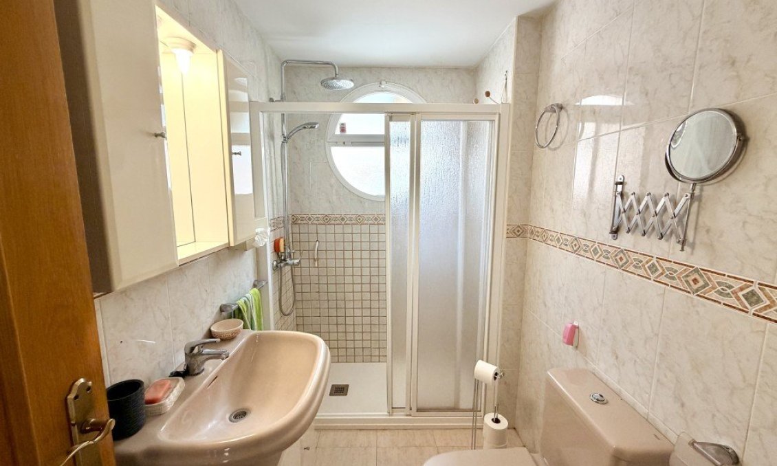 Wiederverkauf - Wohnung -
Guardamar del Segura - Costa Blanca