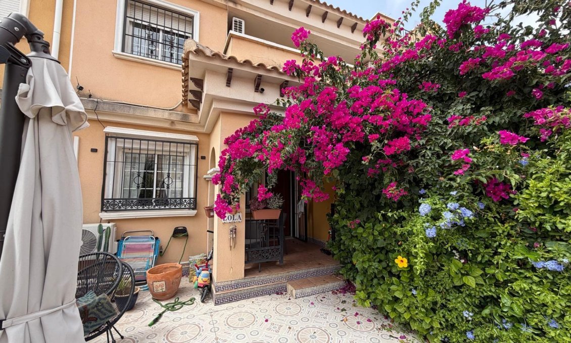Revente - Bungalow -
Torrevieja - Zona Los Frutales
